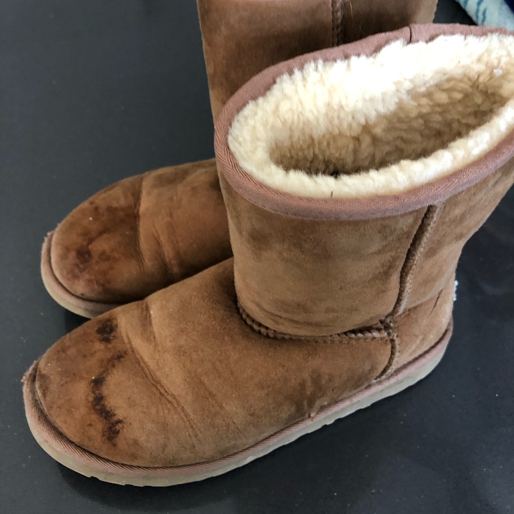 Ugg boots size 4